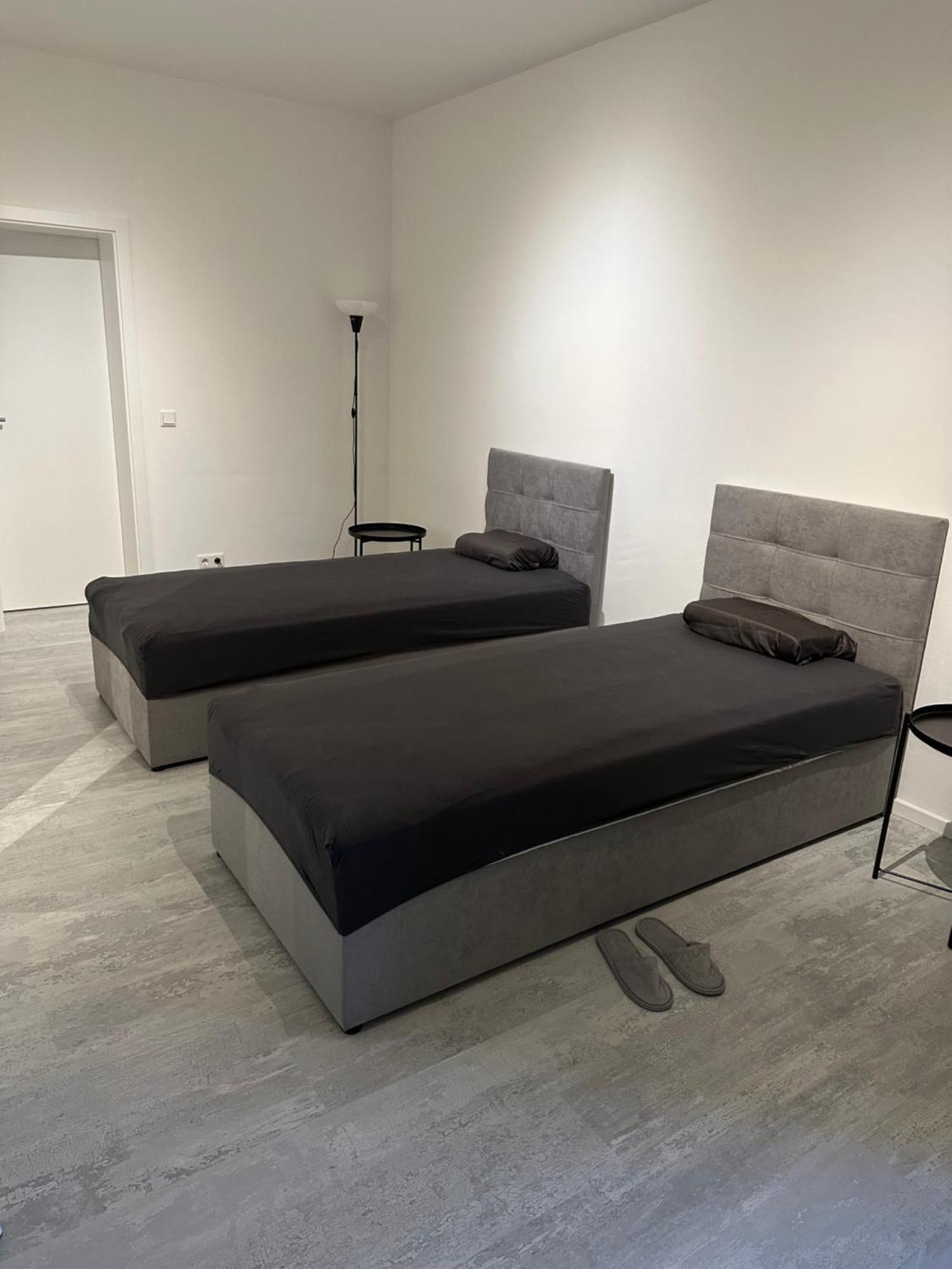 Place To Sleep - Kassel: Direkt An Der Uni Exterior photo